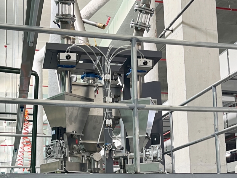 三計量色母粒喂料機 三計量色母粒喂料機